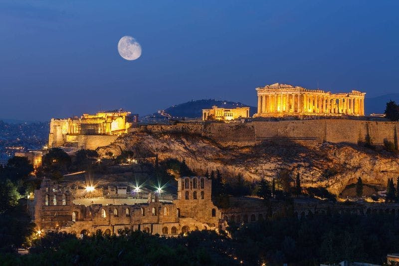 Athens by night tour – Another side of the city